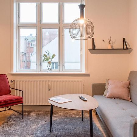 Bright And Spacious Apartment In Downtown Arhus Zewnętrze zdjęcie
