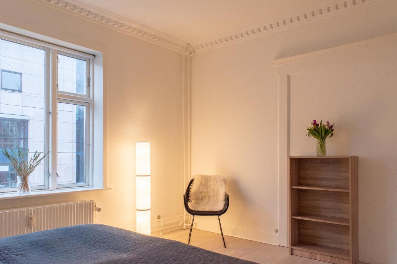 Bright And Spacious Apartment In Downtown Arhus Zewnętrze zdjęcie
